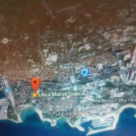 Toby Apartment Split